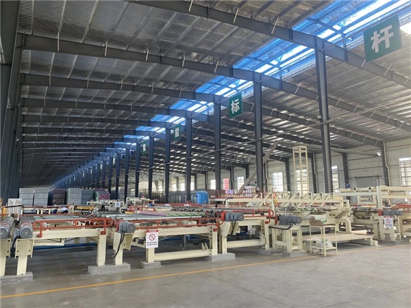 6月28日,走進(jìn)兔寶寶石膏板工廠,探究綠色&ldquo;自主智造&rdquo;科技
